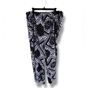 Blue & White Paisley Print Pants